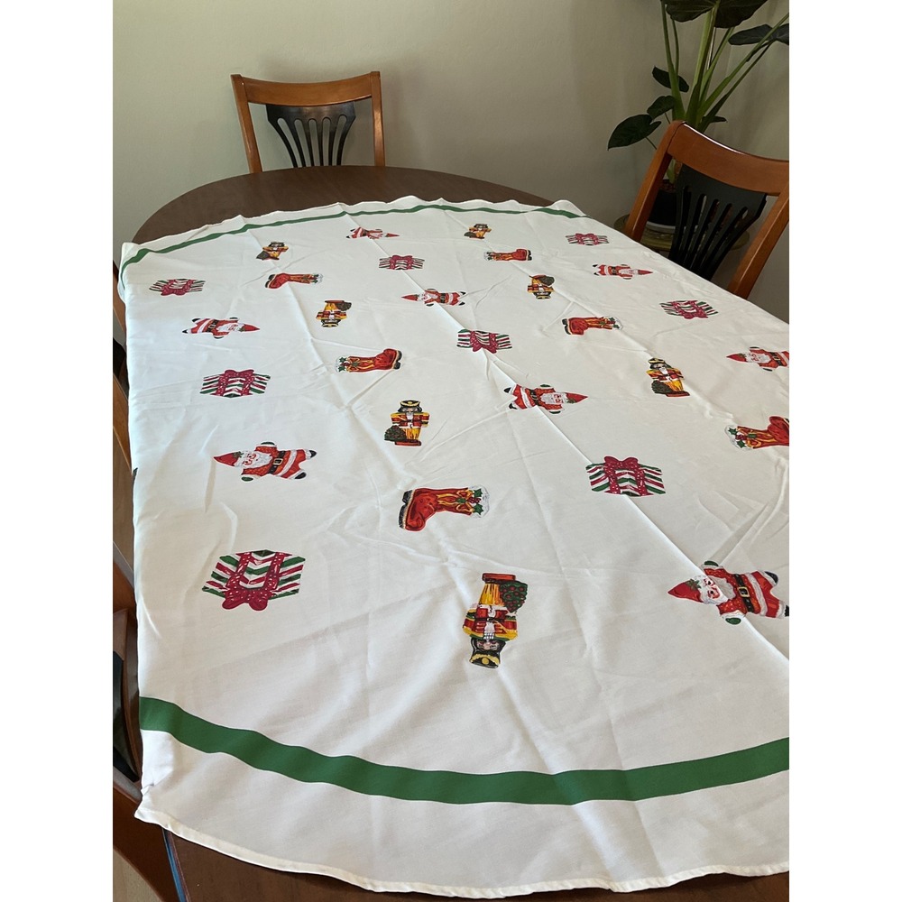 Christopher Radko Christmas Seasonal Holiday Celebrations Tablecloth White Round